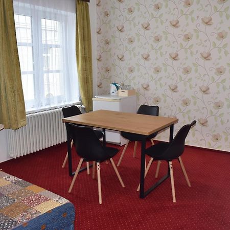 Hotel Grand Tanvald Buitenkant foto
