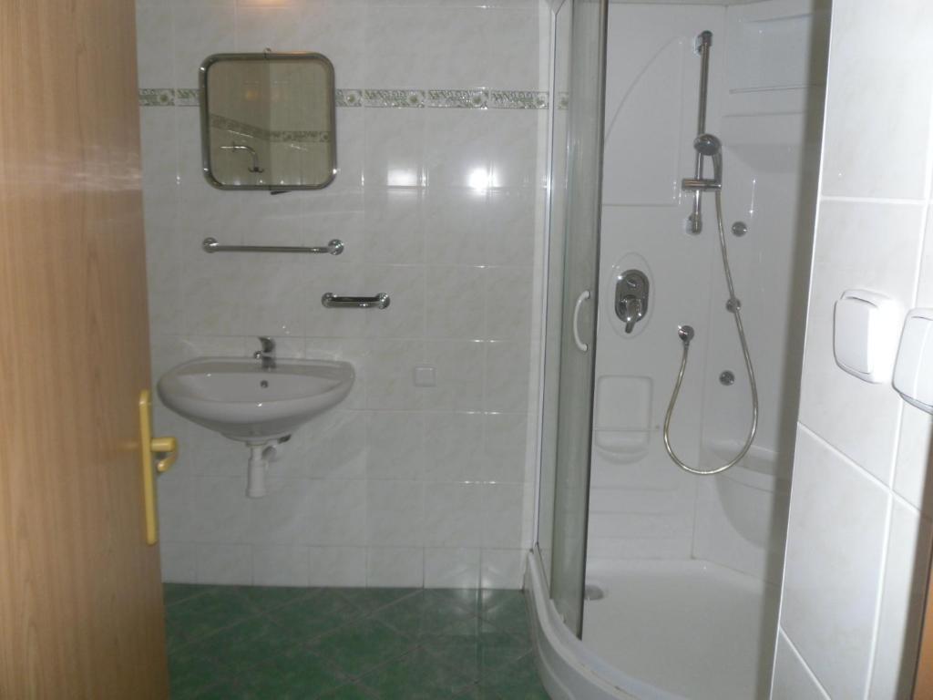 Hotel Grand Tanvald Kamer foto