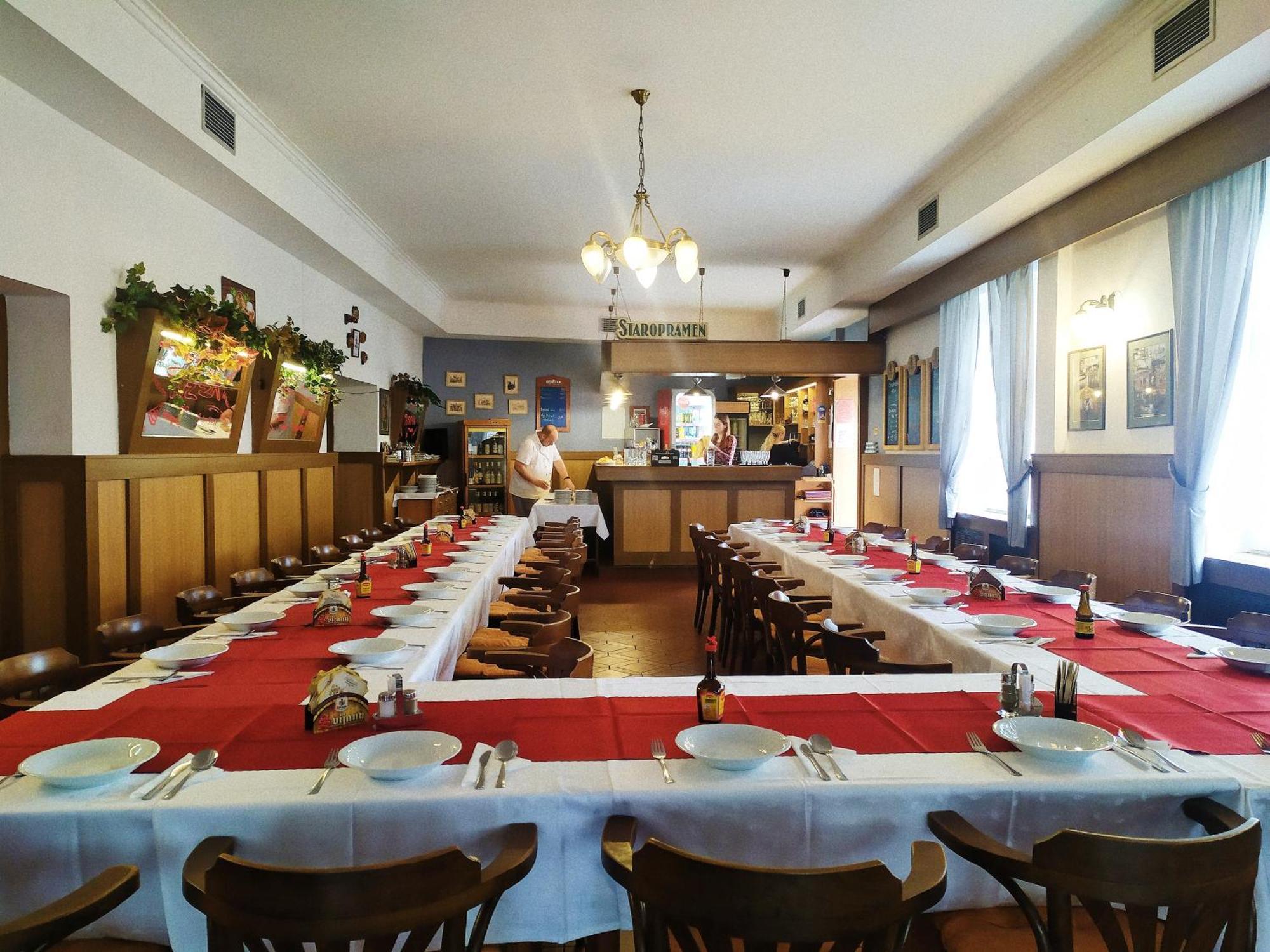 Hotel Grand Tanvald Buitenkant foto