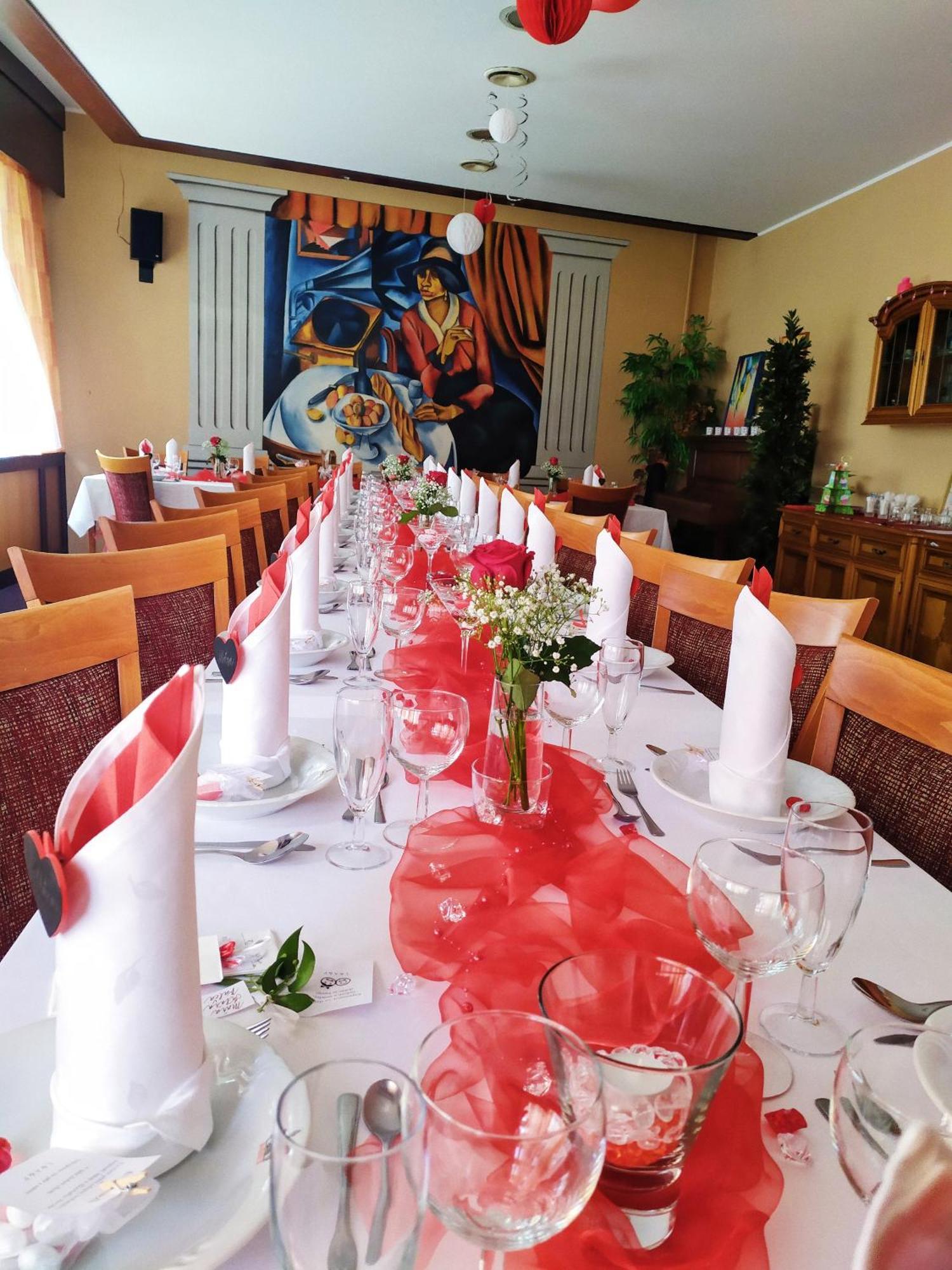 Hotel Grand Tanvald Buitenkant foto