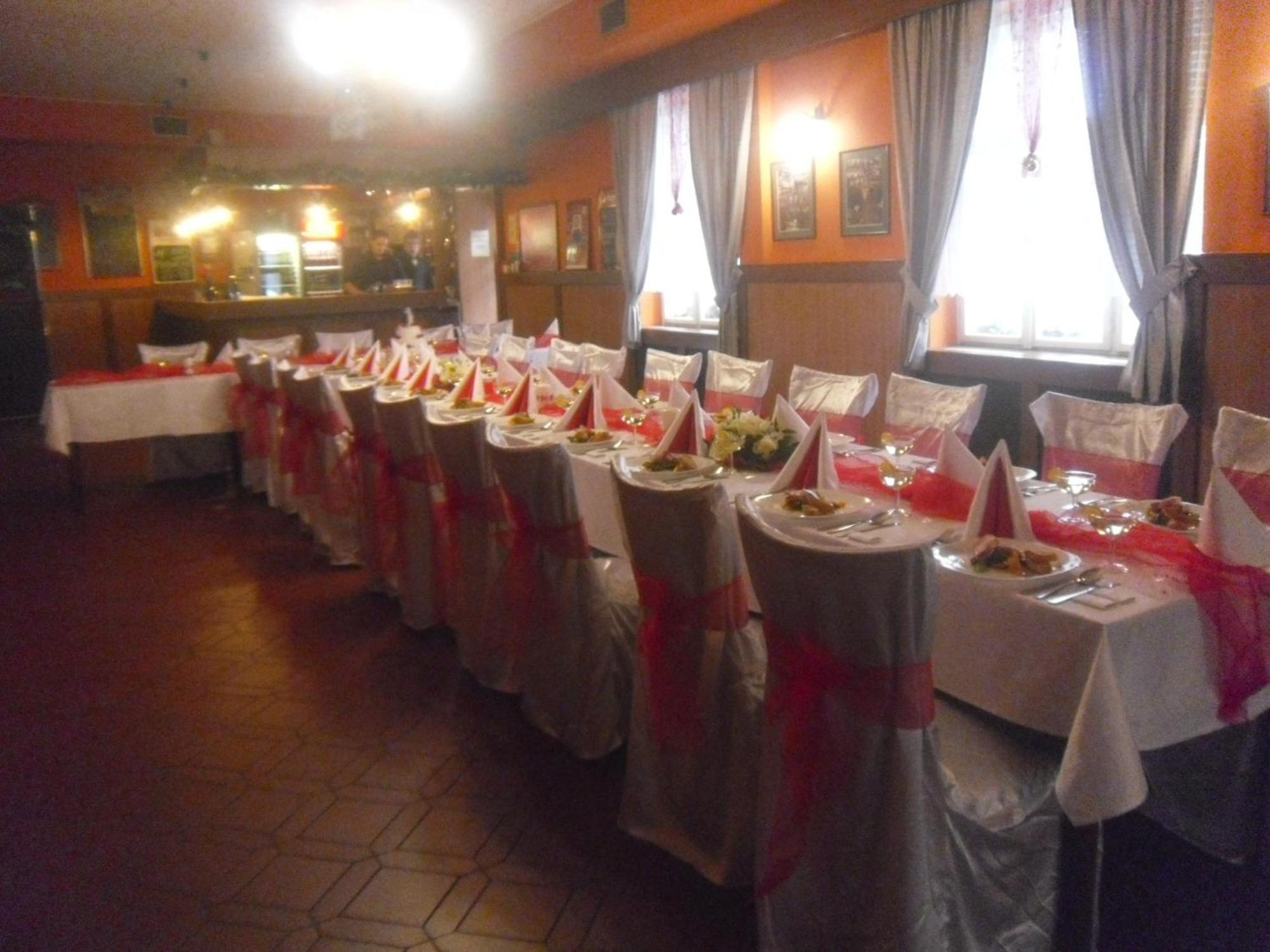 Hotel Grand Tanvald Buitenkant foto