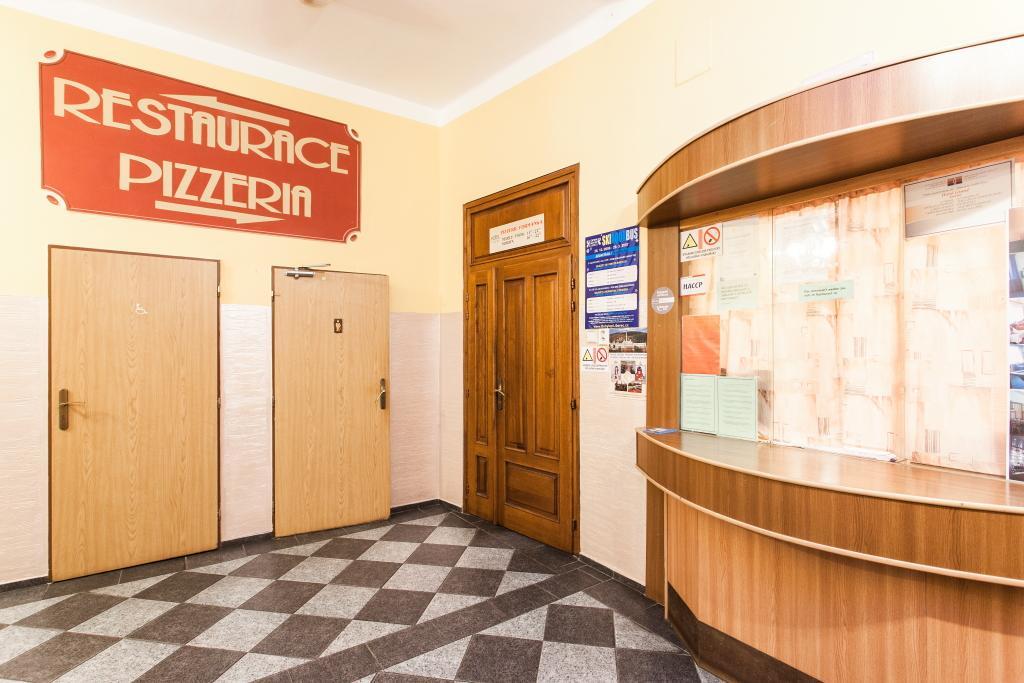 Hotel Grand Tanvald Buitenkant foto
